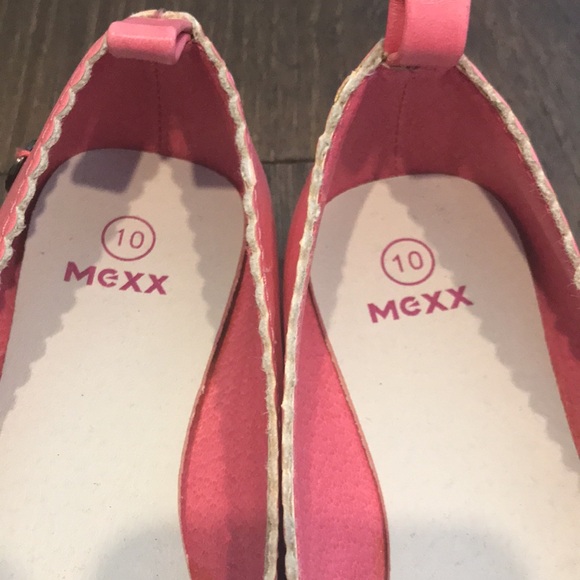 Pink Kids Dress Shoes with Big Rose - Picture 5 of 5